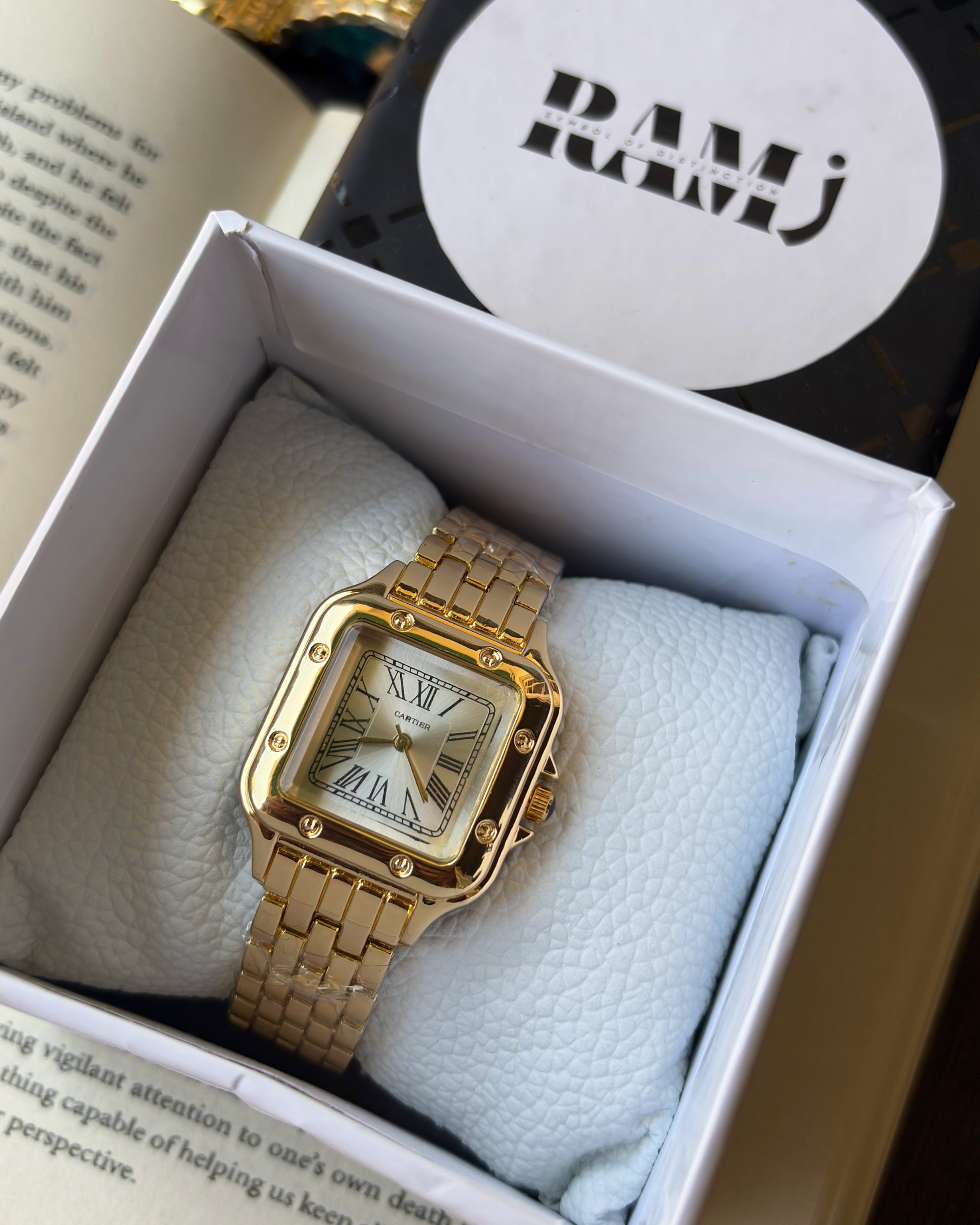 Cartier Square trens