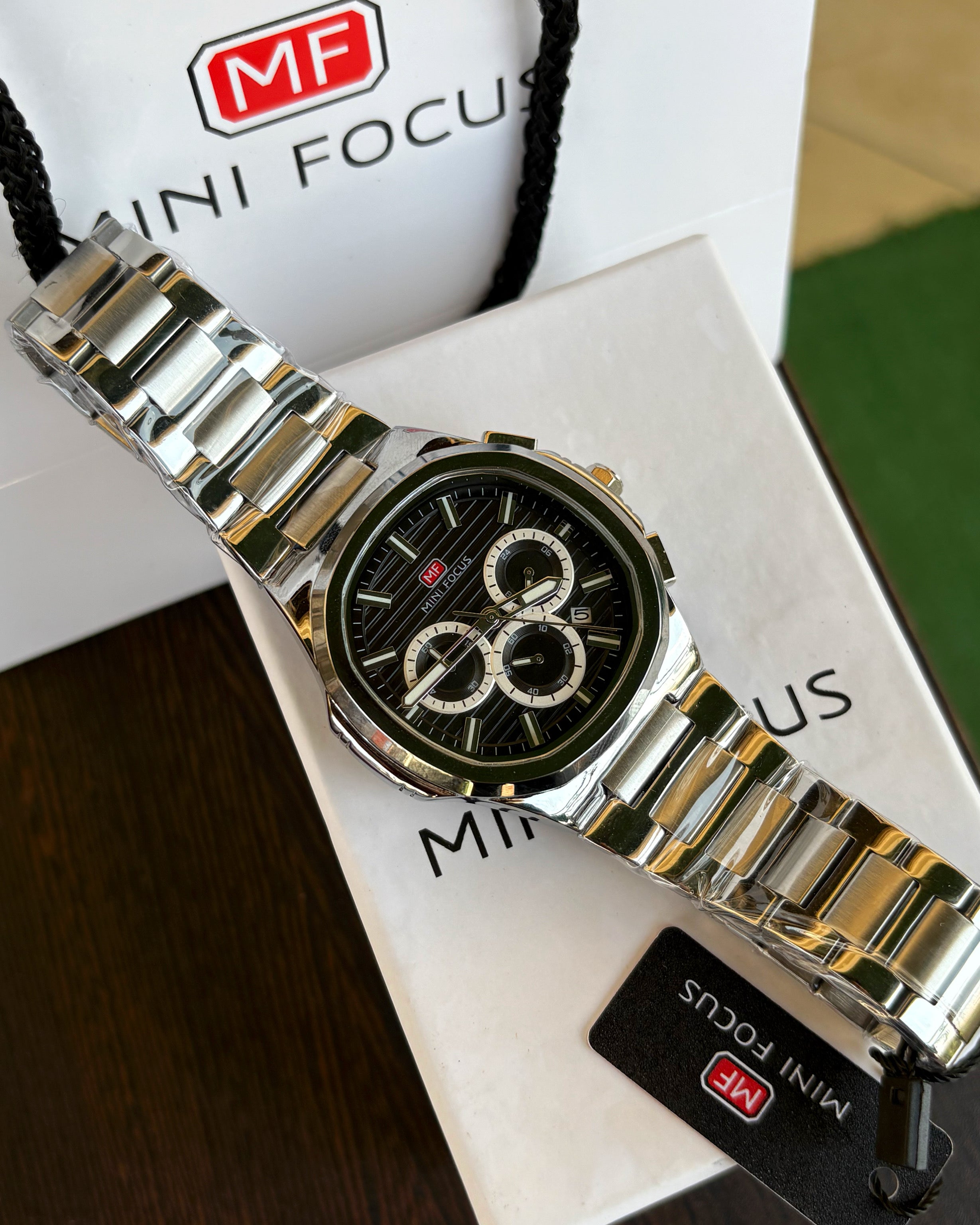 Minifocus Black Prestigious