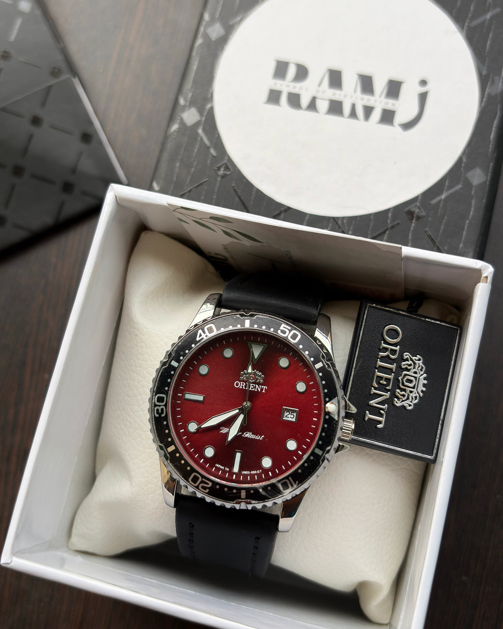 Orient black red leather