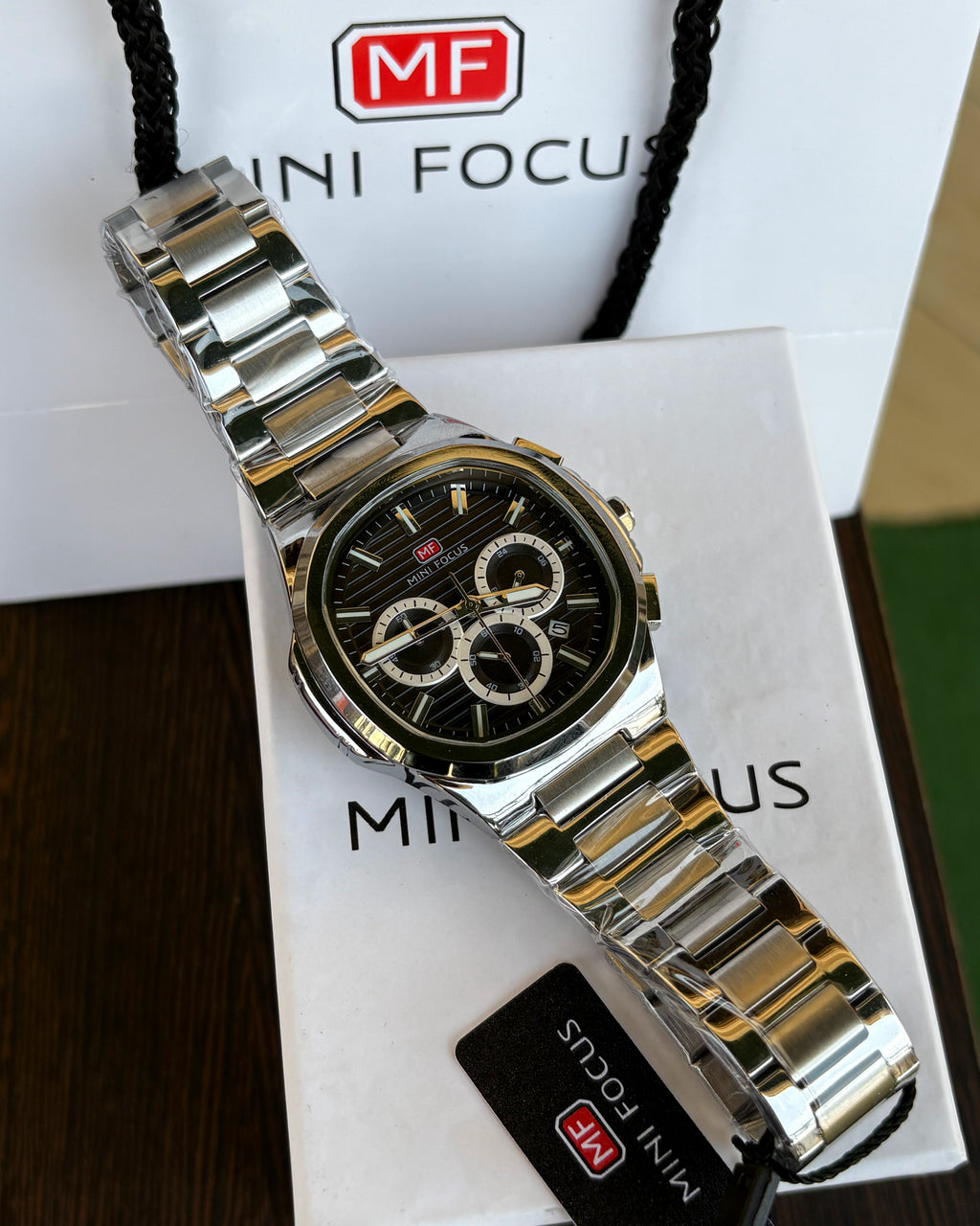 Minifocus Black Prestigious
