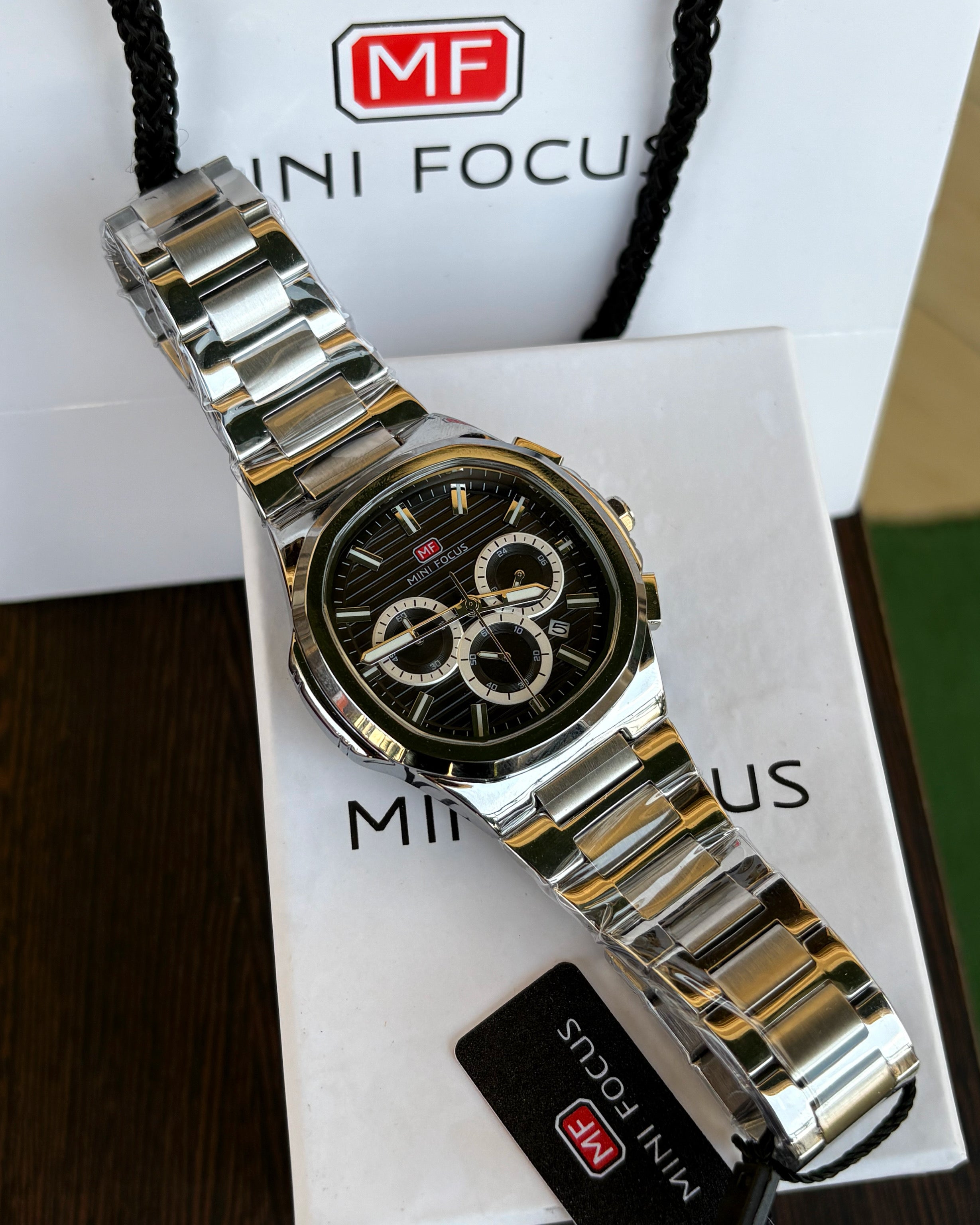 Minifocus Black Prestigious