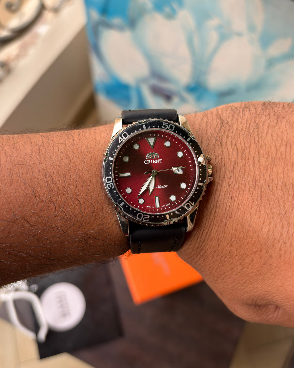 Orient black red leather