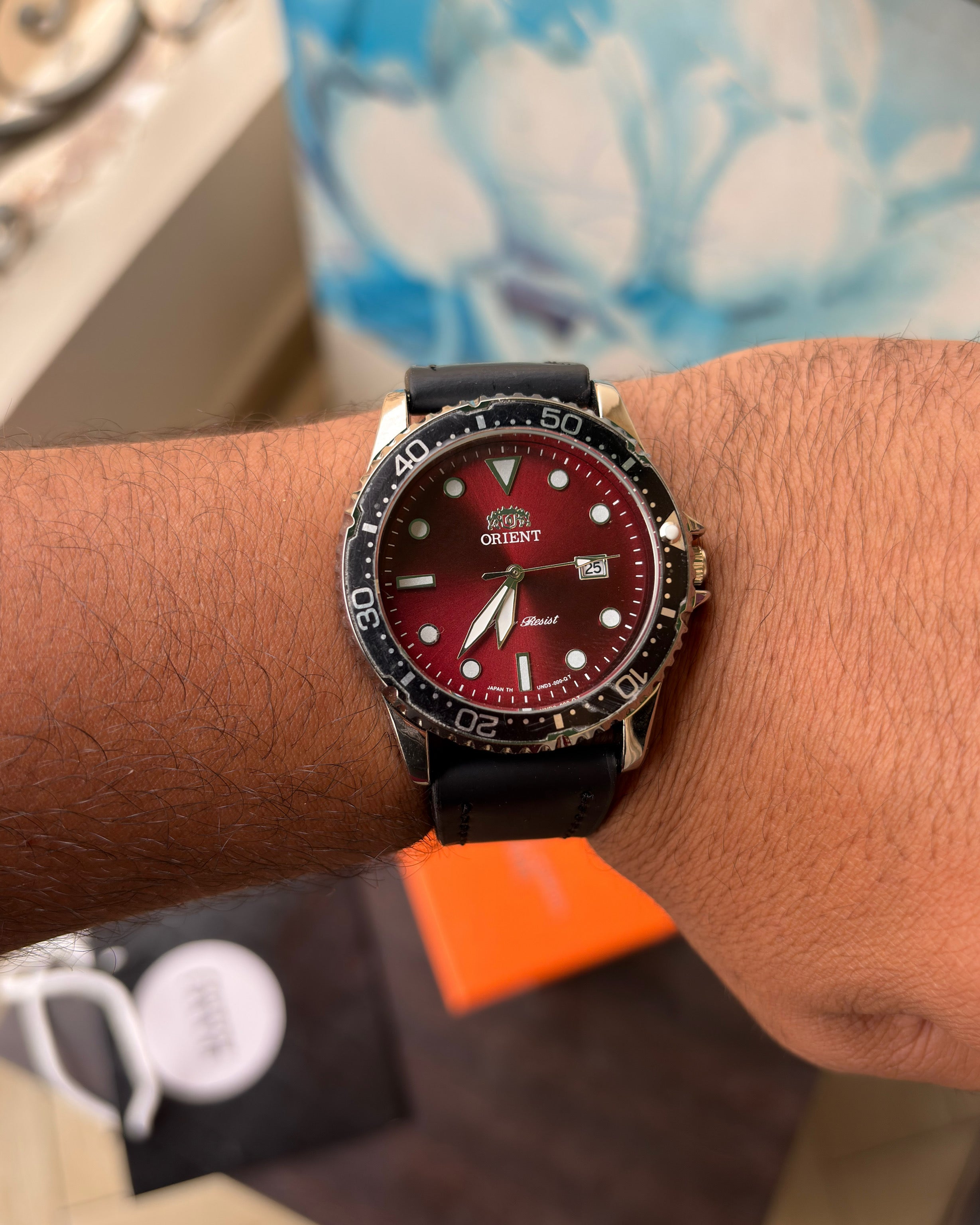 Orient black red leather