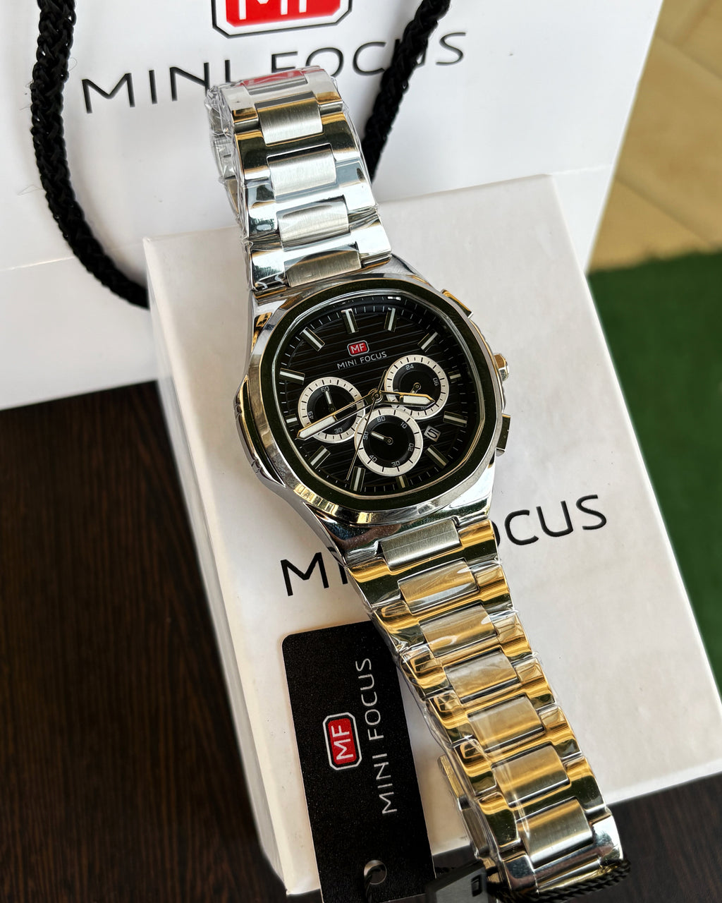 Minifocus Black Prestigious