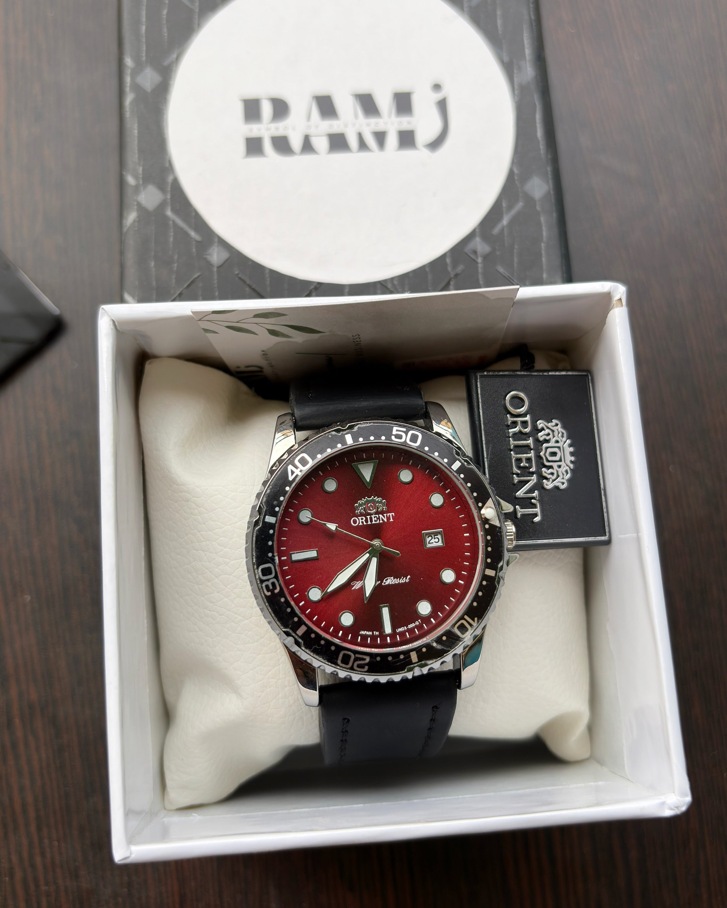 Orient black red leather