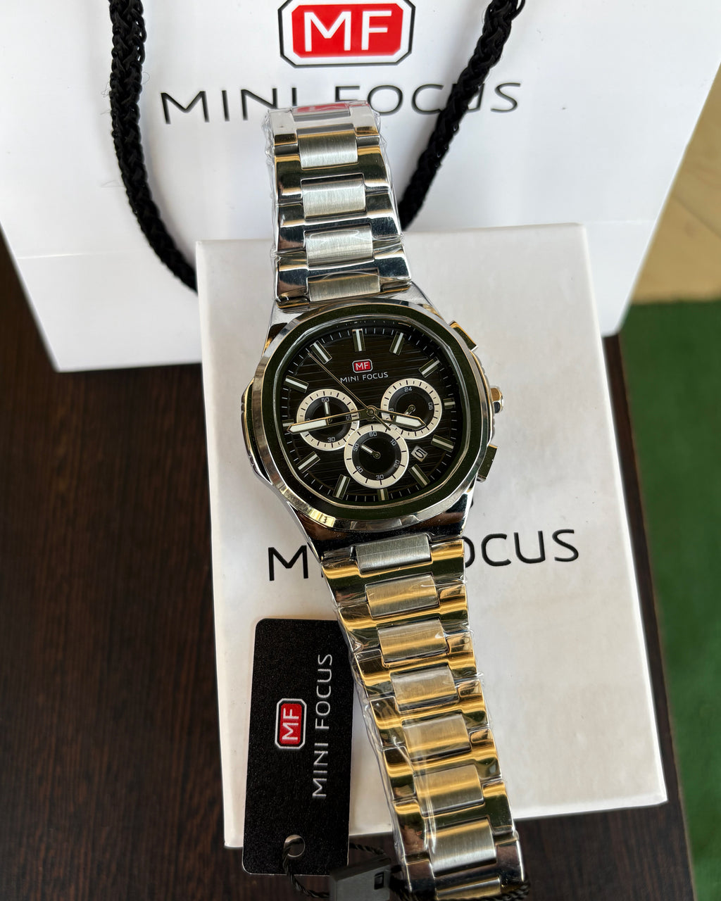 Minifocus Black Prestigious