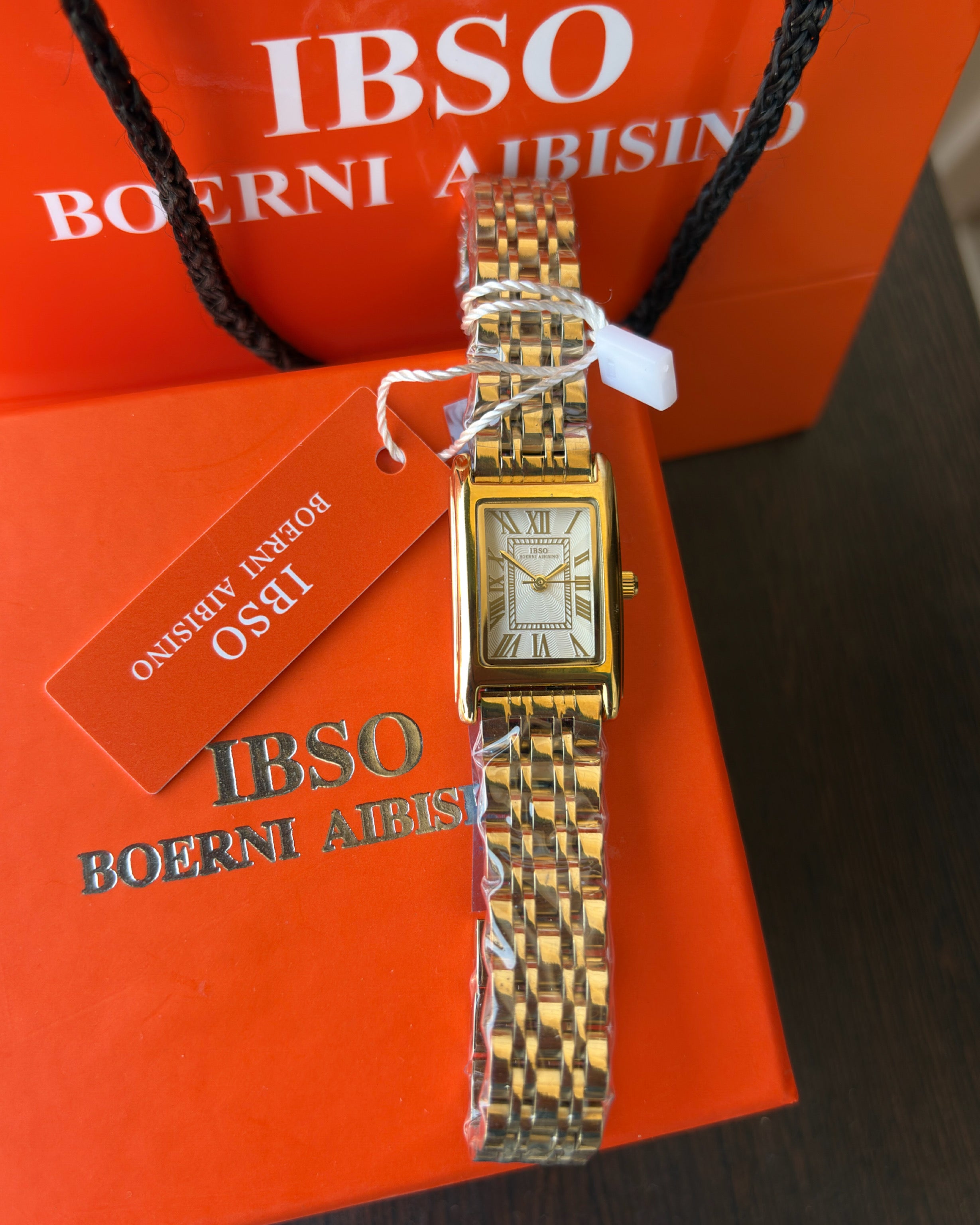 Ibso Royale golden spark