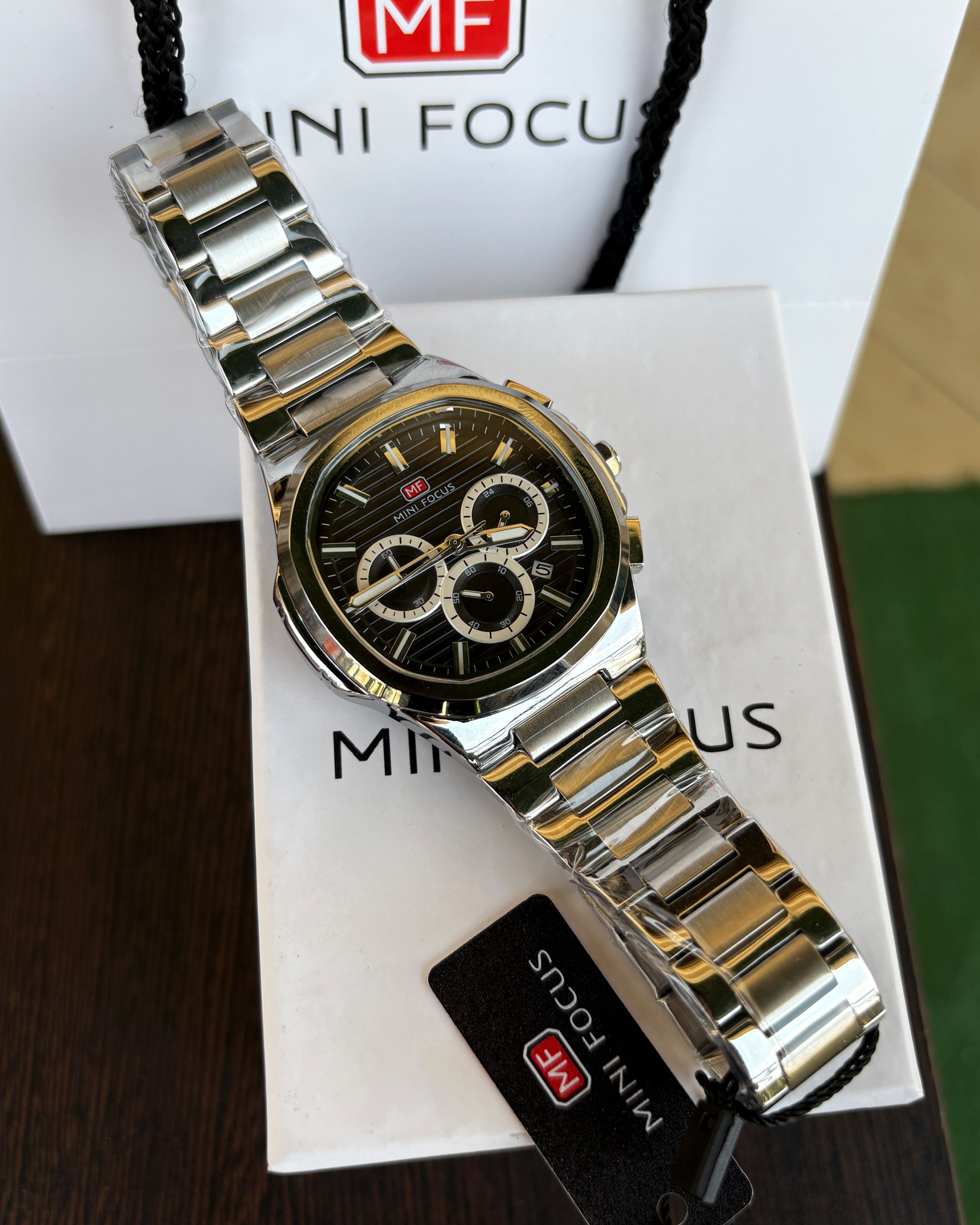 Minifocus Black Prestigious