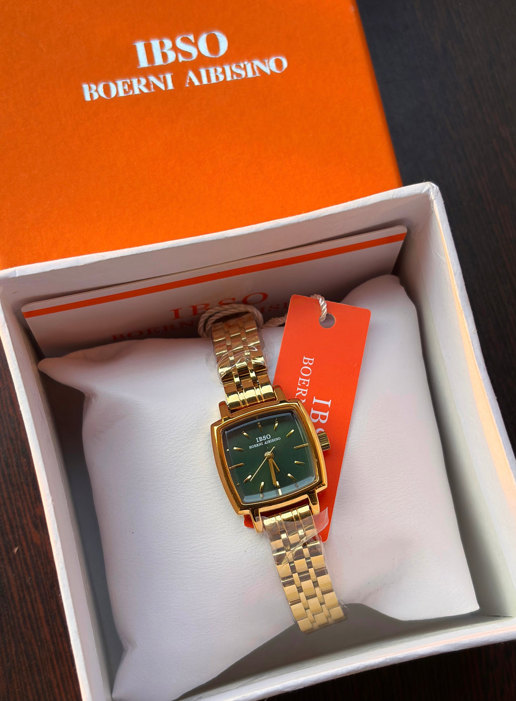 Ibso olive charm