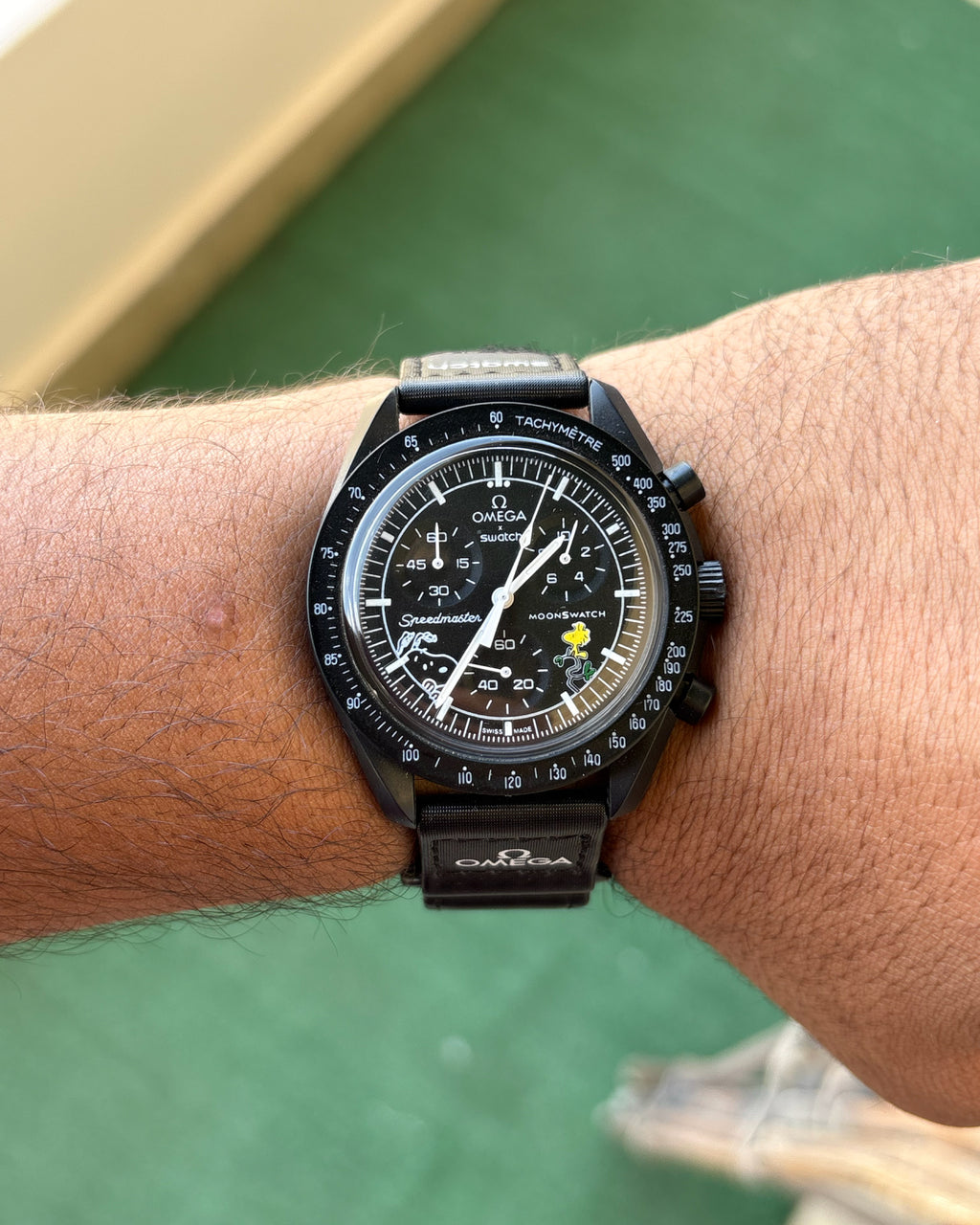 Omega black swatch