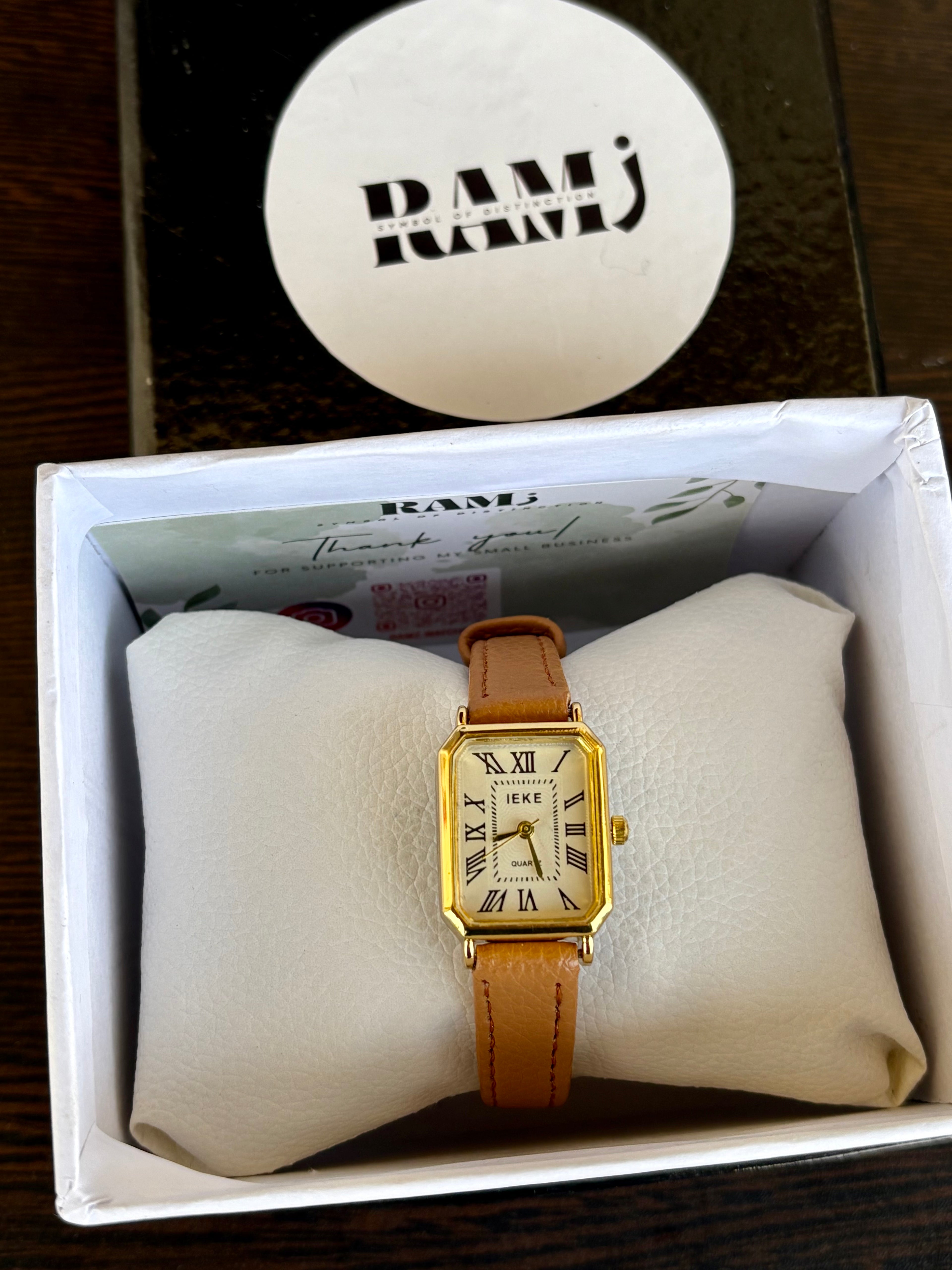 Female Light Brown Leather